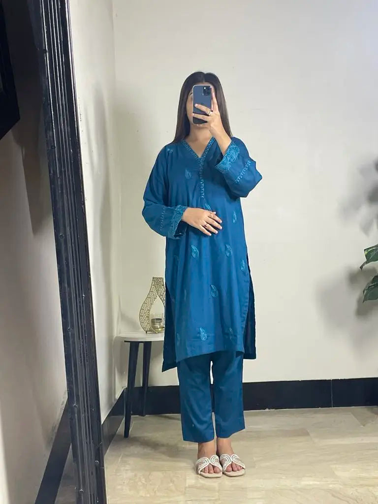 Elegant teal blue 3-piece stitched suit